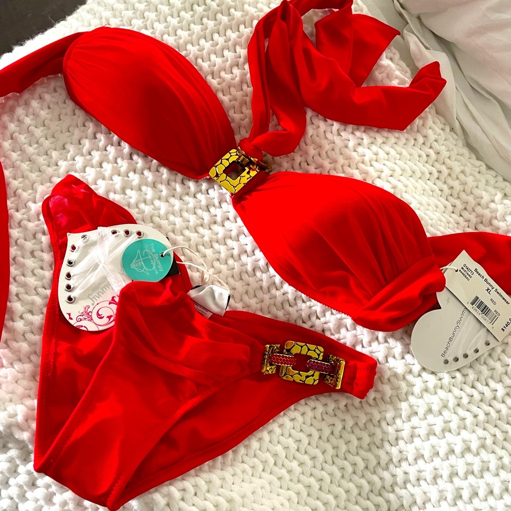 BNWT Beach Bunny Swimwear Mustang Bandeau Bikini Set